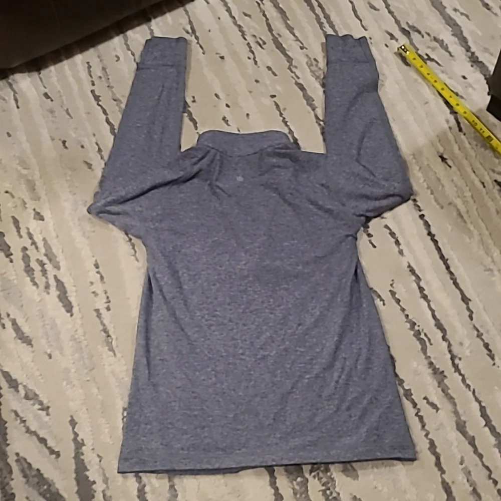 Lululemon 1/4 zip pullover w/thumbholes, Authentic!! - Picture 10 of 11